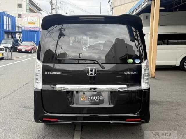 2012 Honda Step WGN