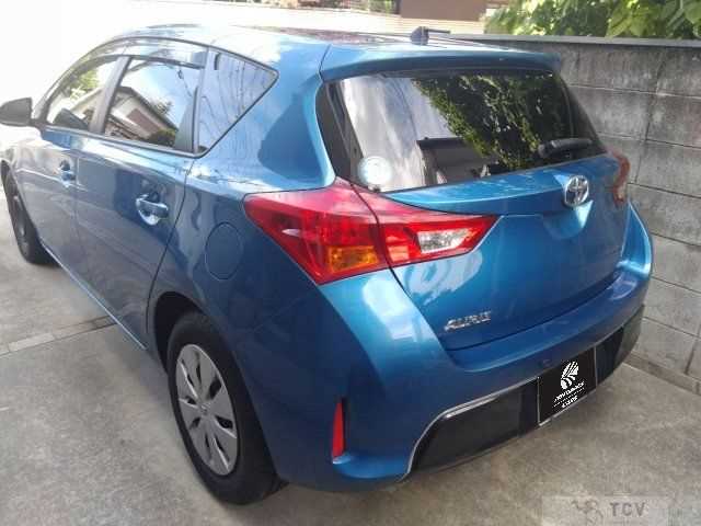 2012 Toyota Auris