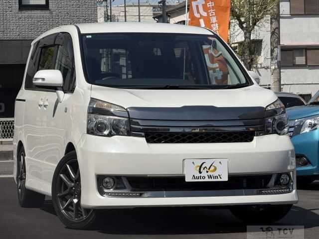 2011 Toyota Voxy