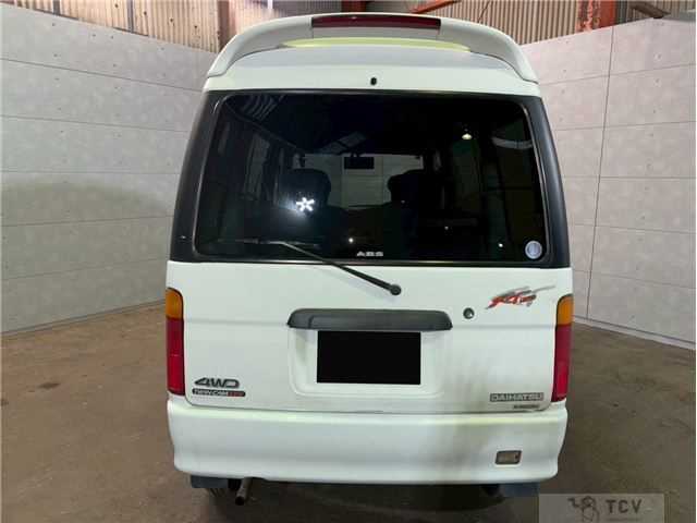 1998 Daihatsu Atrai