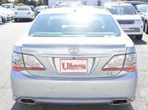 2008 Toyota Crown Hybrid