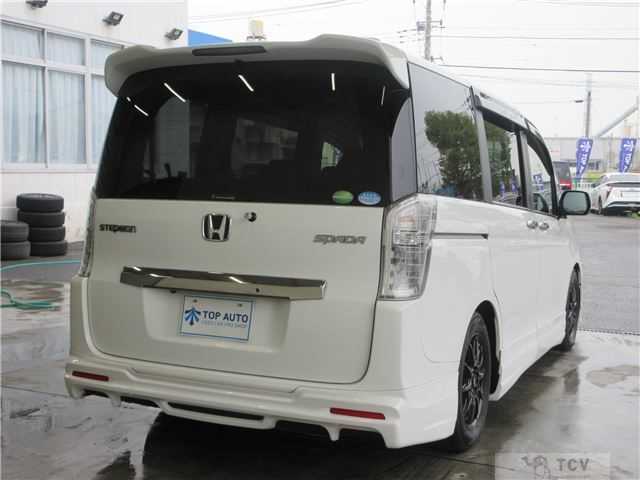 2013 Honda Step WGN