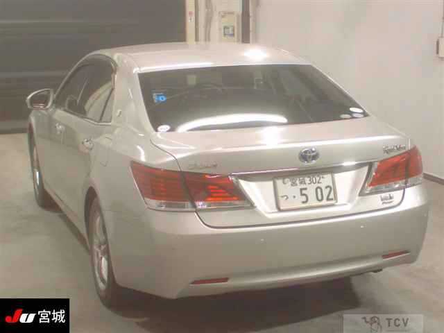 2014 Toyota Crown