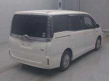 2014 Toyota Voxy