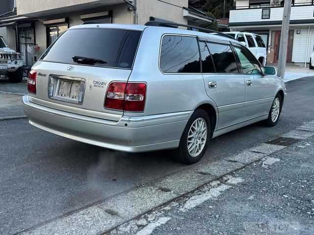 2003 Toyota Crown Estate