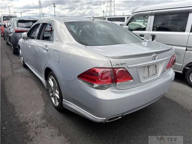2010 Toyota Crown