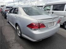 2010 Toyota Crown