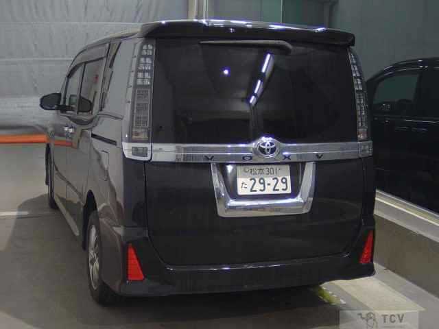 2014 Toyota Voxy