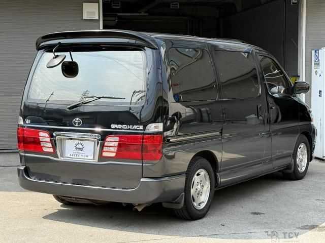 2002 Toyota Grand Hiace