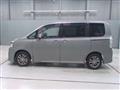 2013 Toyota Voxy