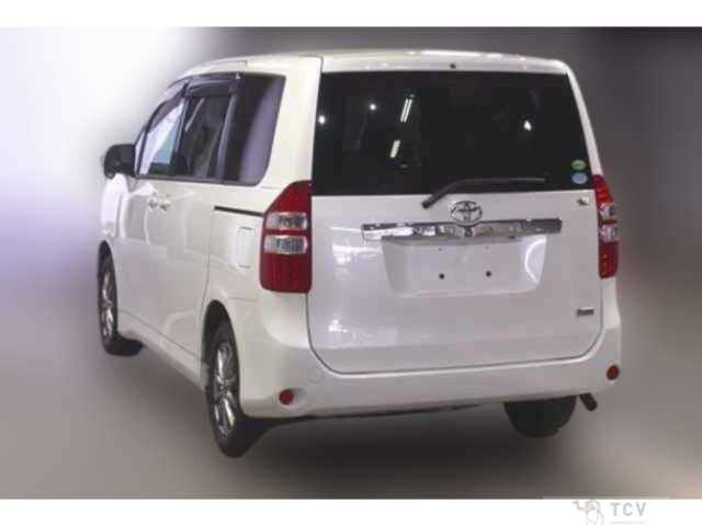 2013 Toyota Noah