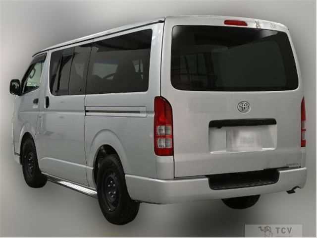 2006 Toyota Hiace Van