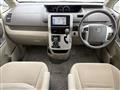 2010 Toyota Noah