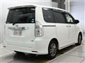 2013 Toyota Voxy