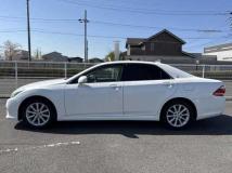 2011 Toyota Crown