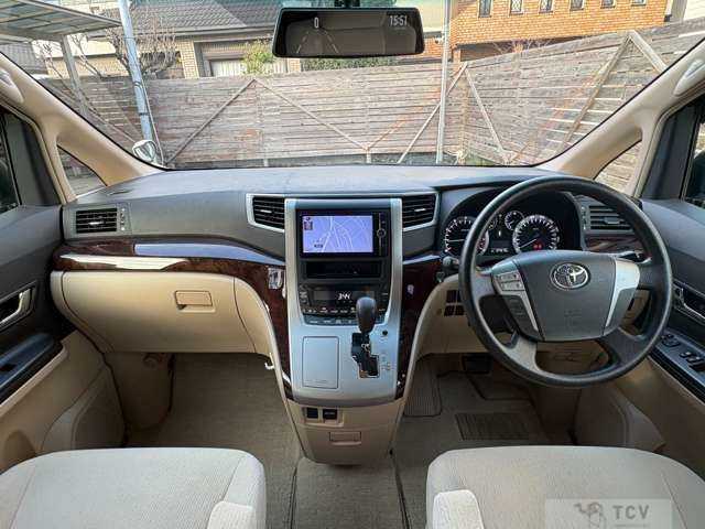2013 Toyota Alphard