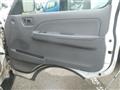 2005 Nissan Caravan