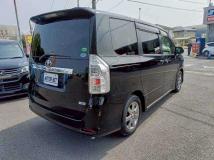 2012 Toyota Voxy