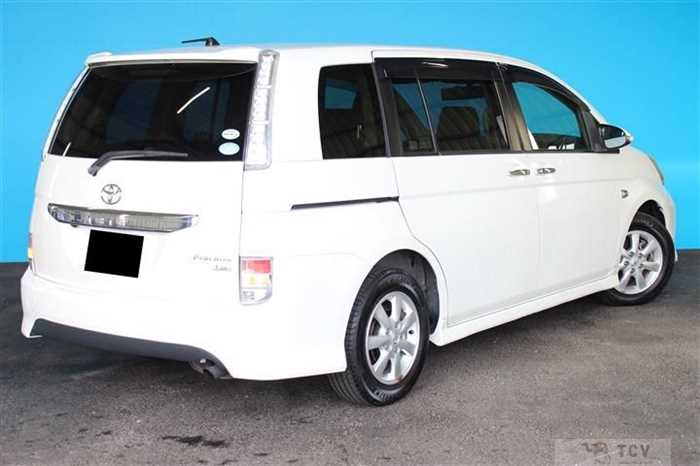 2013 Toyota Isis