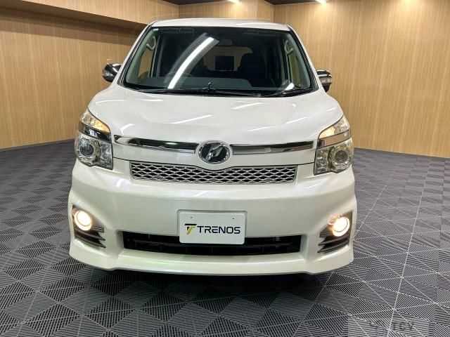 2013 Toyota Voxy