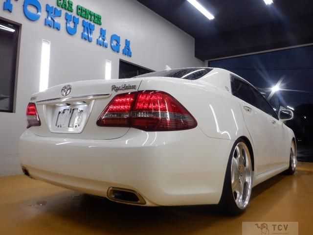 2008 Toyota Crown