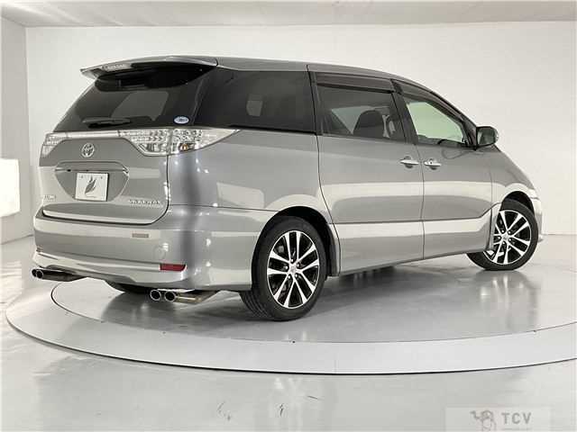 2013 Toyota Estima