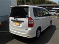 2010 Toyota Noah