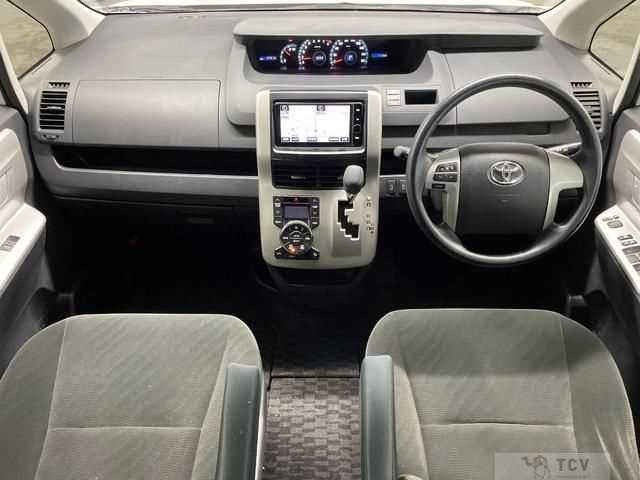 2013 Toyota Noah