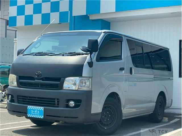 2005 Toyota Hiace