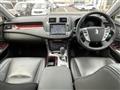 2011 Toyota Crown Hybrid