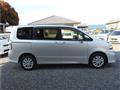 2011 Toyota Voxy