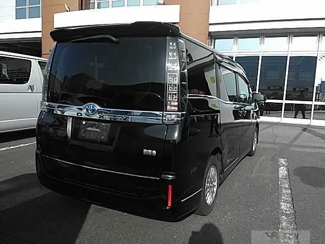 2014 Toyota Voxy