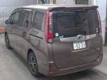 2014 Toyota Noah