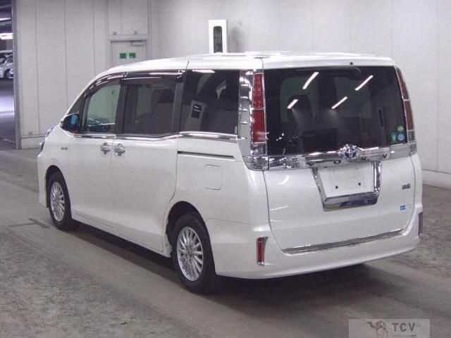 2015 Toyota Voxy
