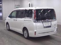 2015 Toyota Voxy