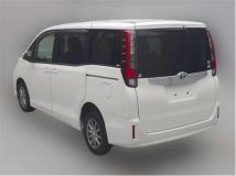 2014 Toyota Noah