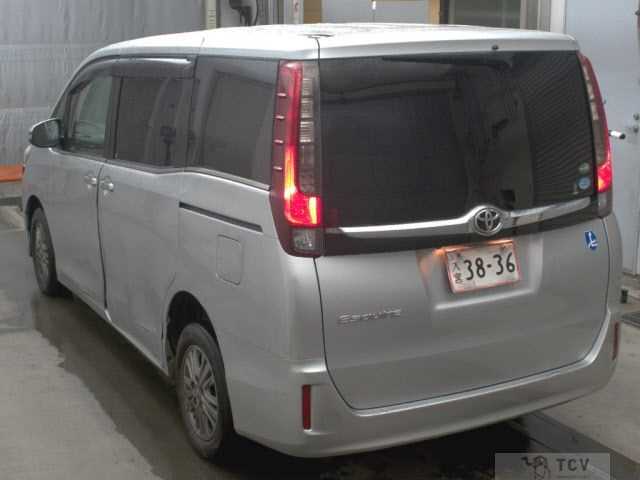 2015 Toyota Esquire
