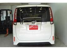 2015 Toyota Noah