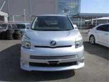 2007 Toyota Voxy