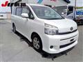 2010 Toyota Voxy