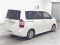 2010 Toyota Noah