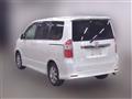 2007 Toyota Noah
