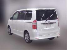 2007 Toyota Noah