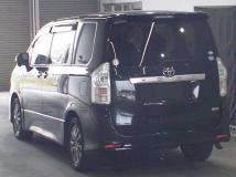 2011 Toyota Voxy