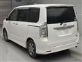 2009 Toyota Voxy