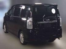 2010 Toyota Noah