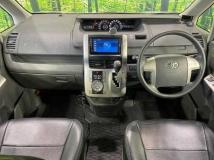 2007 Toyota Voxy