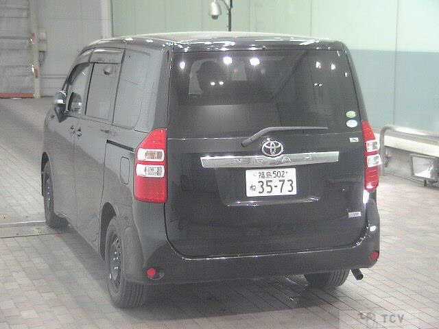 2013 Toyota Noah