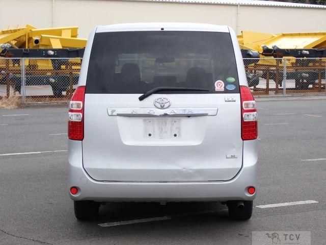 2012 Toyota Noah