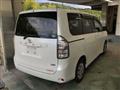 2013 Toyota Voxy